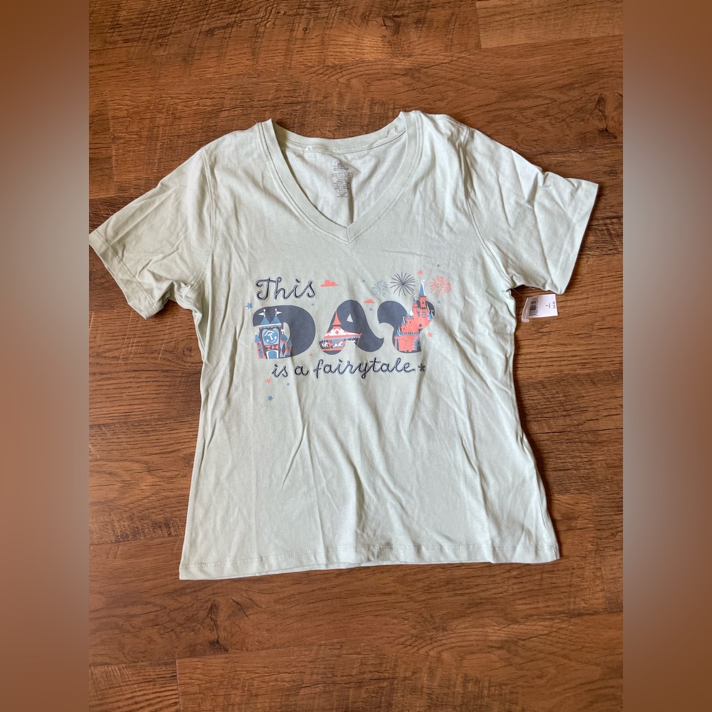 NWT Disney parks t shirt